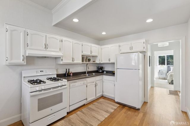 149 London Street, San Francisco, CA 94112