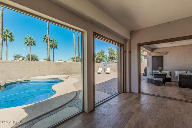 240 W BROOKS Street, Gilbert, AZ 85233