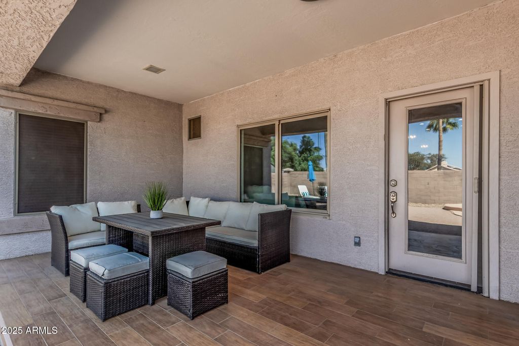 Image 26 of property listing at 240 W BROOKS Street, Gilbert, AZ 85233