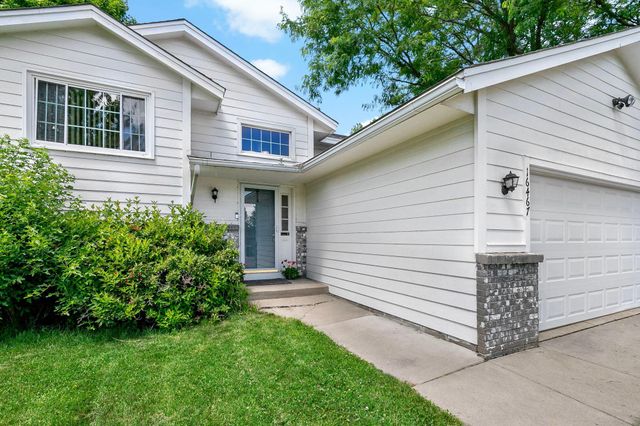 16467 Godson Drive, Lakeville, MN 55044