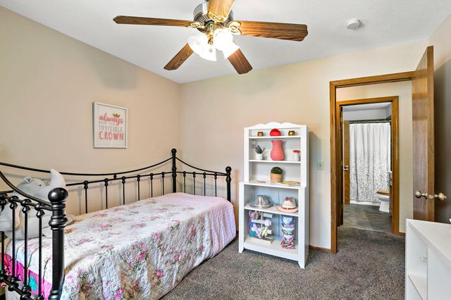 16467 Godson Drive, Lakeville, MN 55044