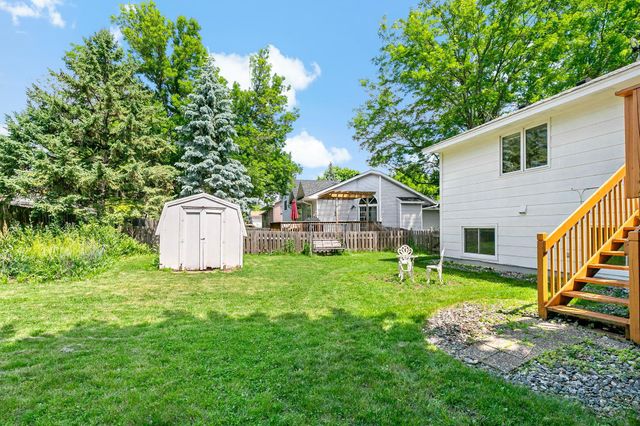 16467 Godson Drive, Lakeville, MN 55044