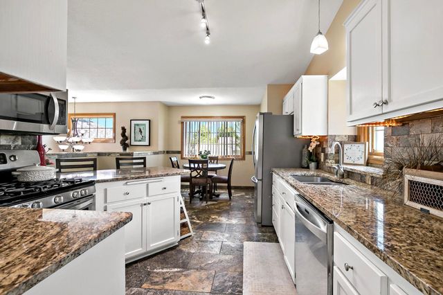 16467 Godson Drive, Lakeville, MN 55044
