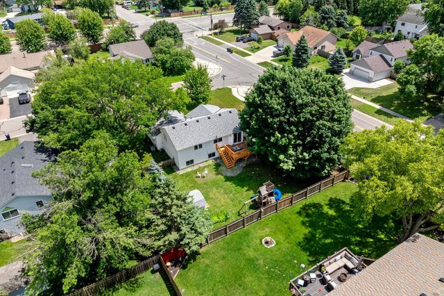 16467 Godson Drive, Lakeville, MN 55044
