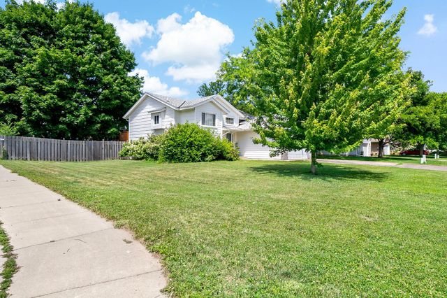 16467 Godson Drive, Lakeville, MN 55044