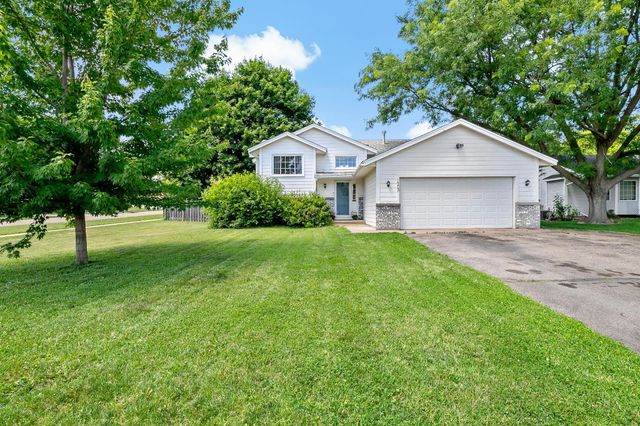 16467 Godson Drive, Lakeville, MN 55044