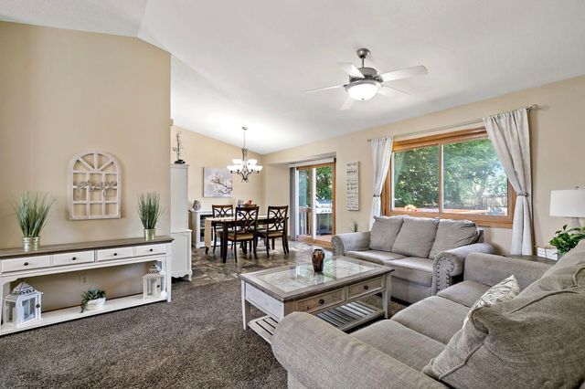 16467 Godson Drive, Lakeville, MN 55044