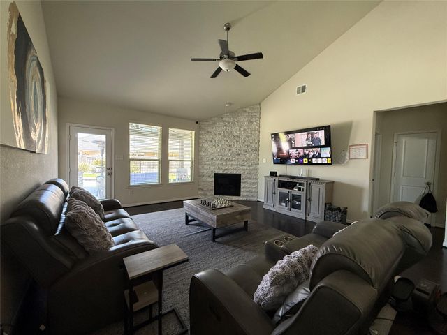 7126 Edwanna Lane, Spring, TX 77389