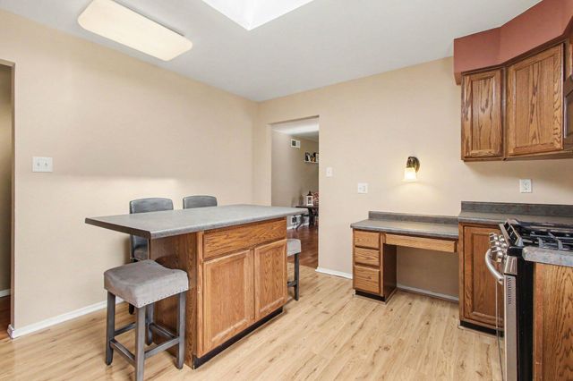 438 Deerpath Drive W, Schererville, IN 46375