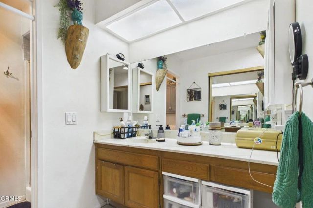 23 Mission Plaza Drive, Ventura, CA 93001