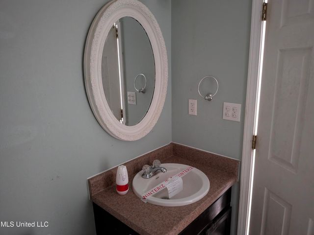 908 Edna Street, Waveland, MS 39576