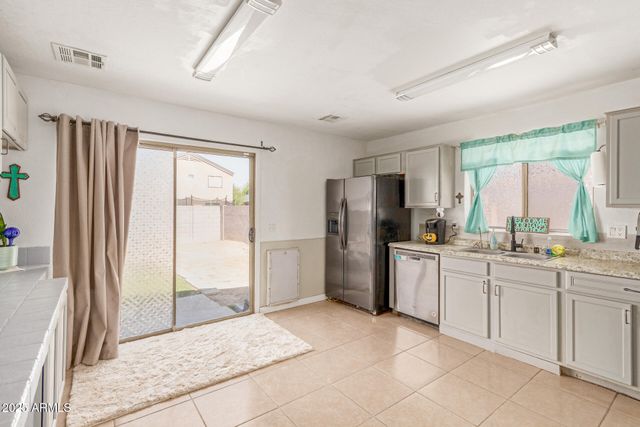 6712 E HAVEN Avenue, Florence, AZ 85132