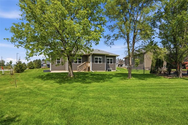 1030 Pheasant Lane, North Liberty, IA 52317