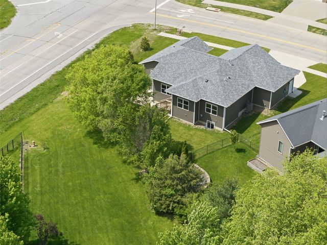 1030 Pheasant Lane, North Liberty, IA 52317