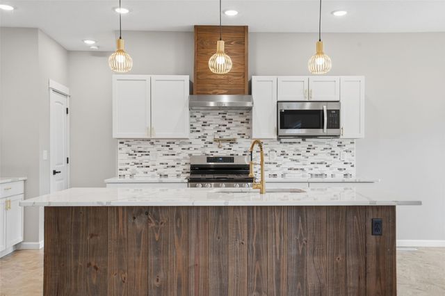 1030 Pheasant Lane, North Liberty, IA 52317