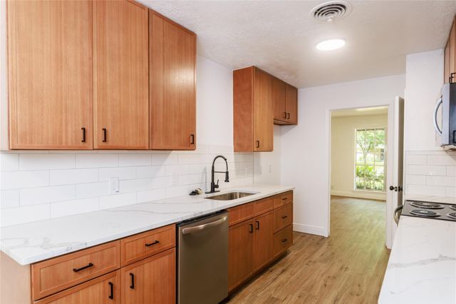 4640 Fieldwood Lane, Beaumont, TX 77706