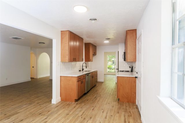 4640 Fieldwood Lane, Beaumont, TX 77706