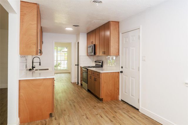 4640 Fieldwood Lane, Beaumont, TX 77706