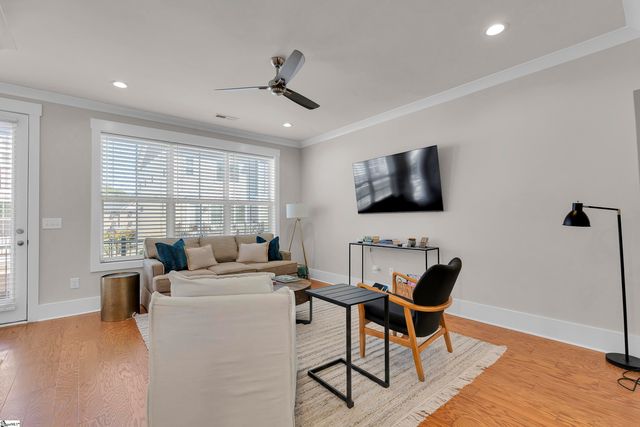 11 Keat Avenue, Greenville, SC 29601
