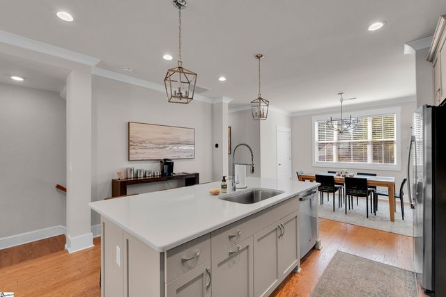 11 Keat Avenue, Greenville, SC 29601
