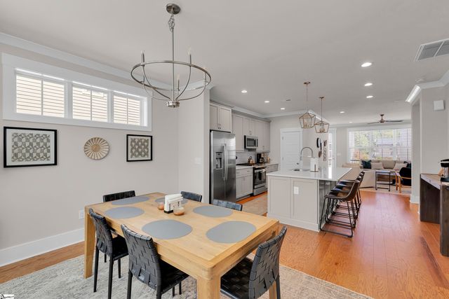 11 Keat Avenue, Greenville, SC 29601