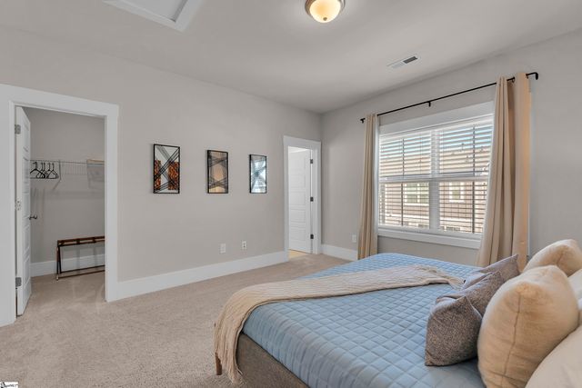 11 Keat Avenue, Greenville, SC 29601