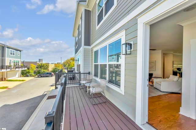 11 Keat Avenue, Greenville, SC 29601
