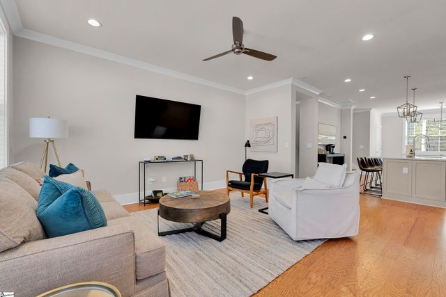 11 Keat Avenue, Greenville, SC 29601