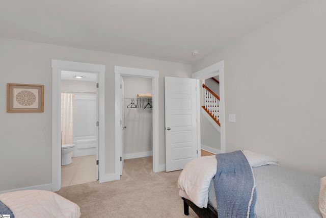 11 Keat Avenue, Greenville, SC 29601