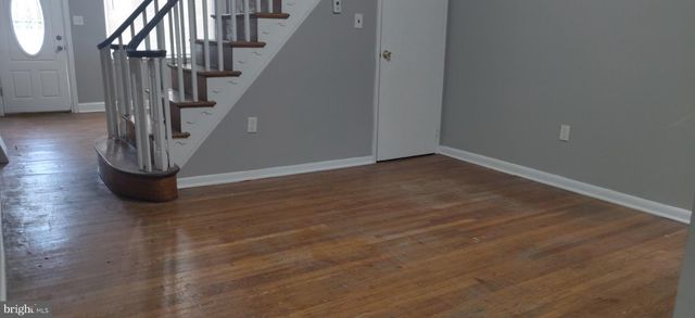 58 E WALNUT LN, Philadelphia, PA 19144