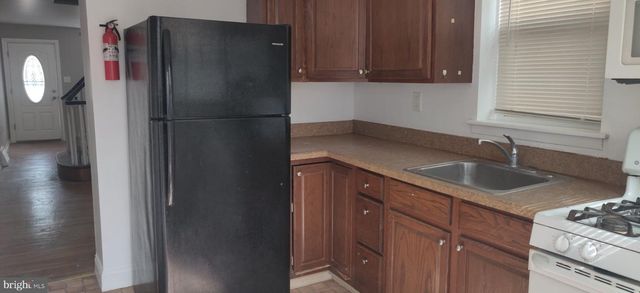 58 E WALNUT LN, Philadelphia, PA 19144