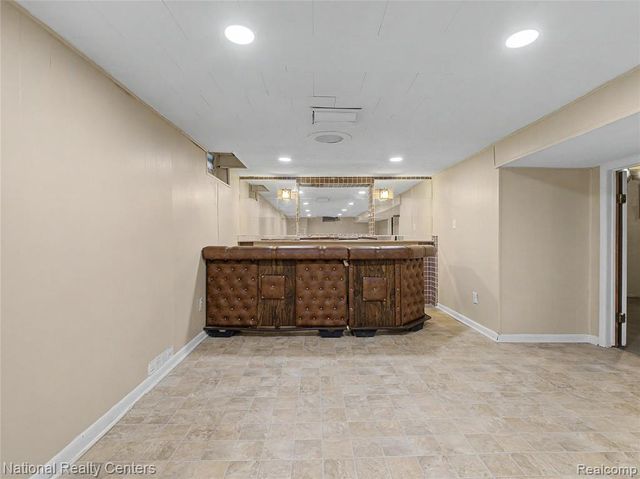 1260 Maurer Avenue, Pontiac, MI 48342