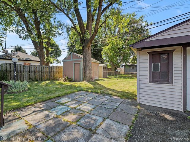 1260 Maurer Avenue, Pontiac, MI 48342