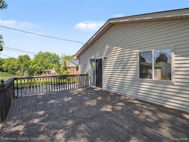 1260 Maurer Avenue, Pontiac, MI 48342