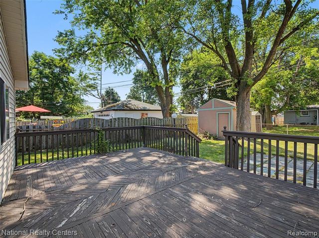 1260 Maurer Avenue, Pontiac, MI 48342