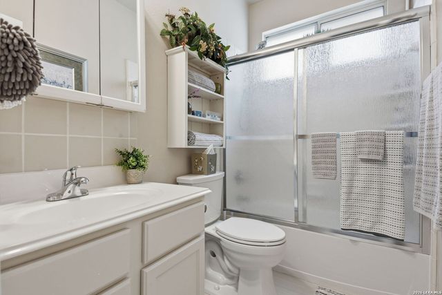 11038 Wilson Oaks, San Antonio, TX 78249