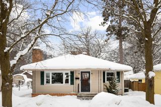 633 W Twelfth Street, Traverse City, MI 49684