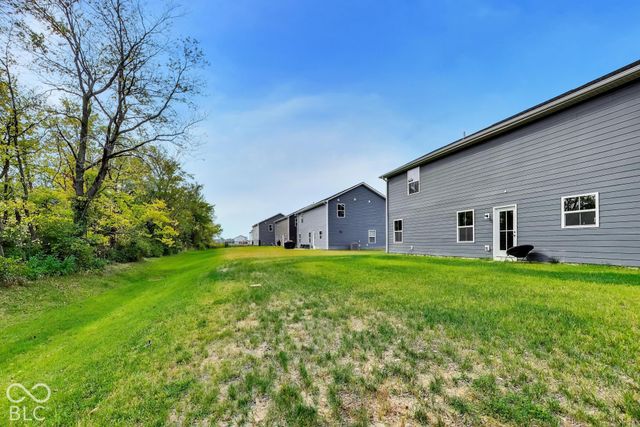 2289 Holiday Creek Drive, Whitestown, IN 46075