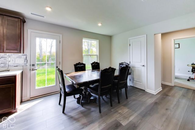 2289 Holiday Creek Drive, Whitestown, IN 46075