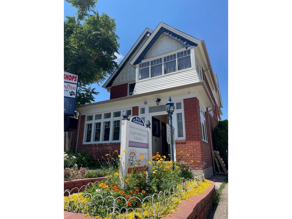 913 N Corona St, Denver, CO 80218