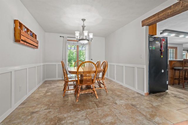 1364 WHIPPLETREE LANE, Neenah, WI 54956