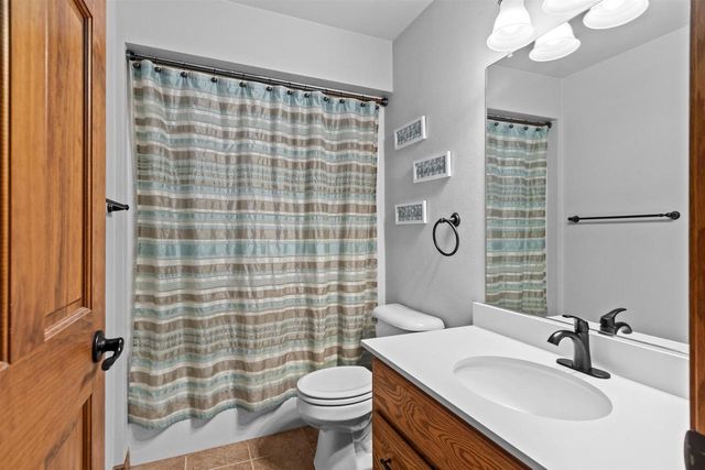 1364 WHIPPLETREE LANE, Neenah, WI 54956
