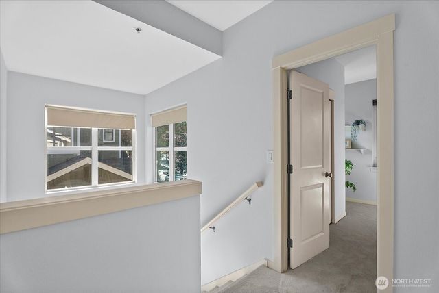 1867 NE Kenyon Court, Issaquah, WA 98029