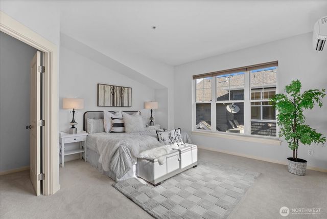 1867 NE Kenyon Court, Issaquah, WA 98029
