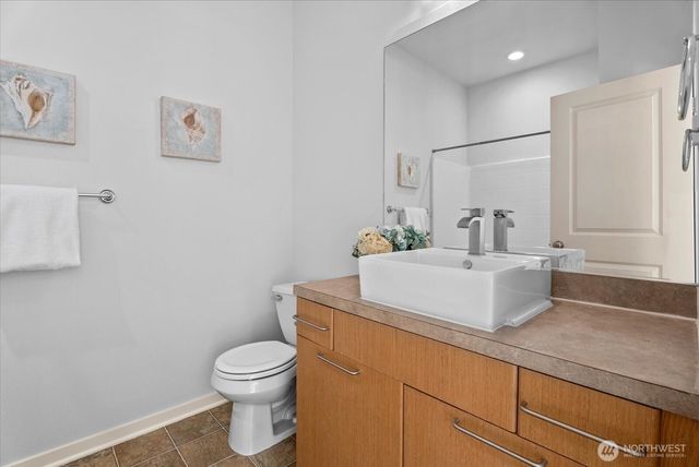 1867 NE Kenyon Court, Issaquah, WA 98029