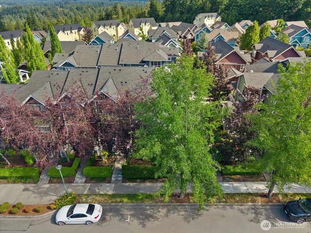 1867 NE Kenyon Court, Issaquah, WA 98029