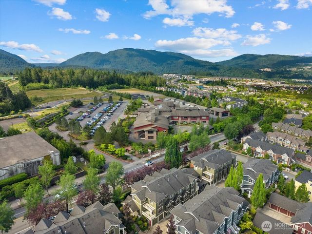 1867 NE Kenyon Court, Issaquah, WA 98029
