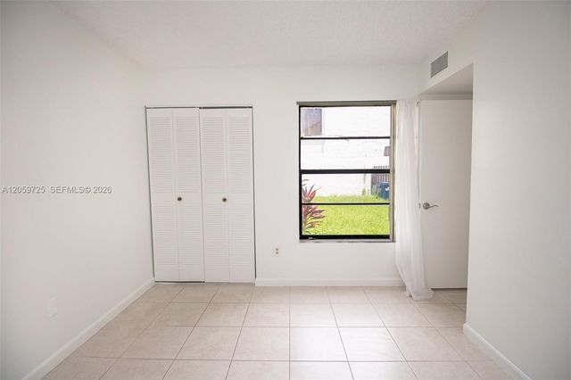 10085 NW 6th Terrace, Miami, FL 33172