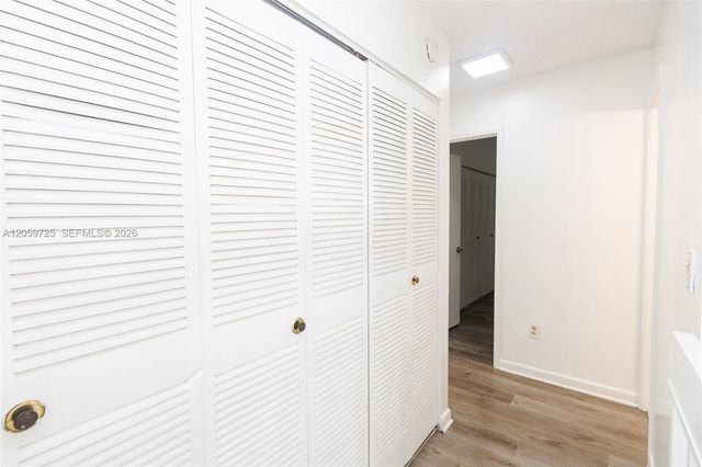 10085 NW 6th Terrace, Miami, FL 33172