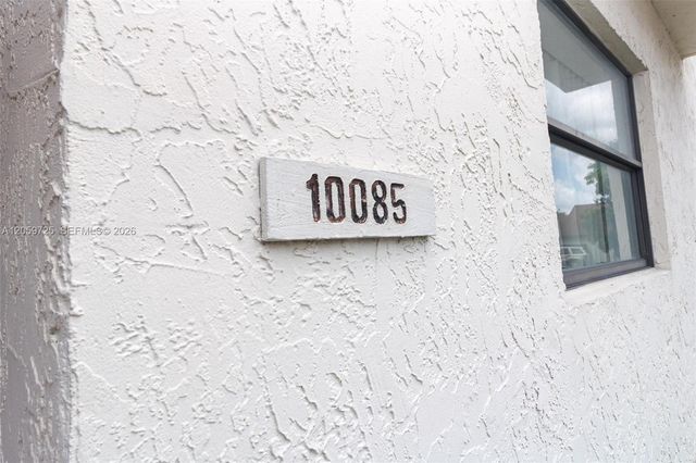 10085 NW 6th Terrace, Miami, FL 33172